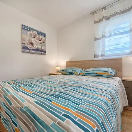 Pensión Marina 3*