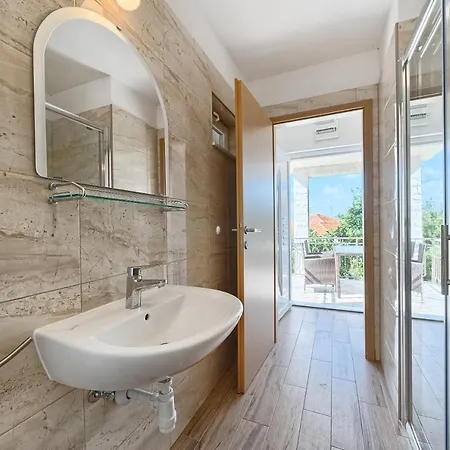 Marina Гостевой дом Трогир