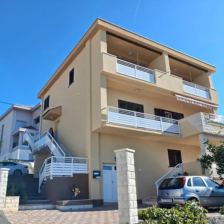 Villa Prestige Vendégház 3*