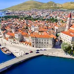 Marina Trogir