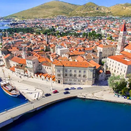 Marina Trogir
